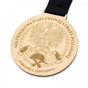 medal ze sklejki z grawerem